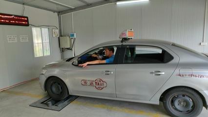 石首市市场监管局加强民生领域计量监管 开展出租车计价器与加油器专项检查并规范房屋租赁市场